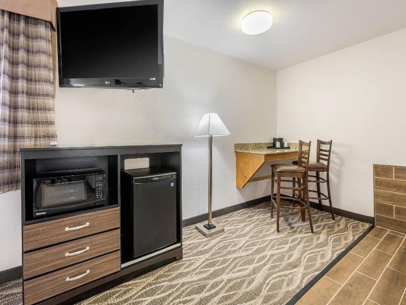 Quality Inn Suites South Fork image