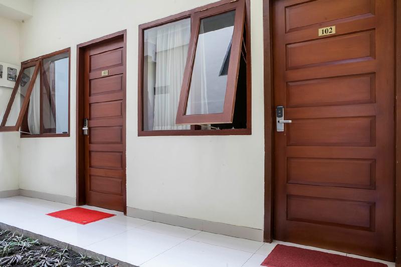 Formerly RedDoorz @ Buah Batu 2 image
