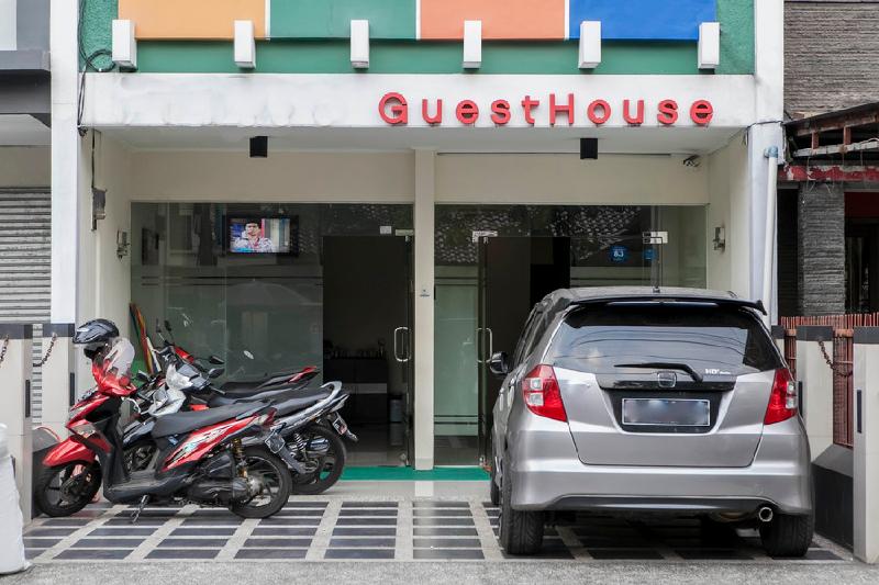Formerly RedDoorz @ Buah Batu 2 image