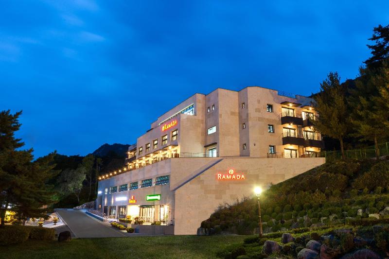 Ramada Resort MungyeongSaejae image