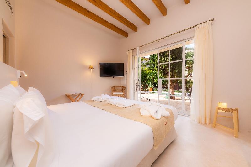 Yartan Boutique Hotel image