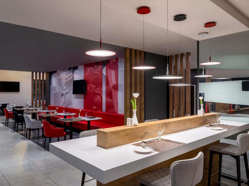 ibis Jeddah Malik Road image