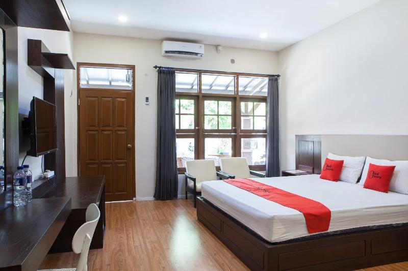 Formerly RedDoorz Plus near Mall Roxy Banyuwangi image