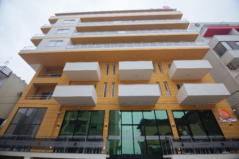 Sun Hotel — general view