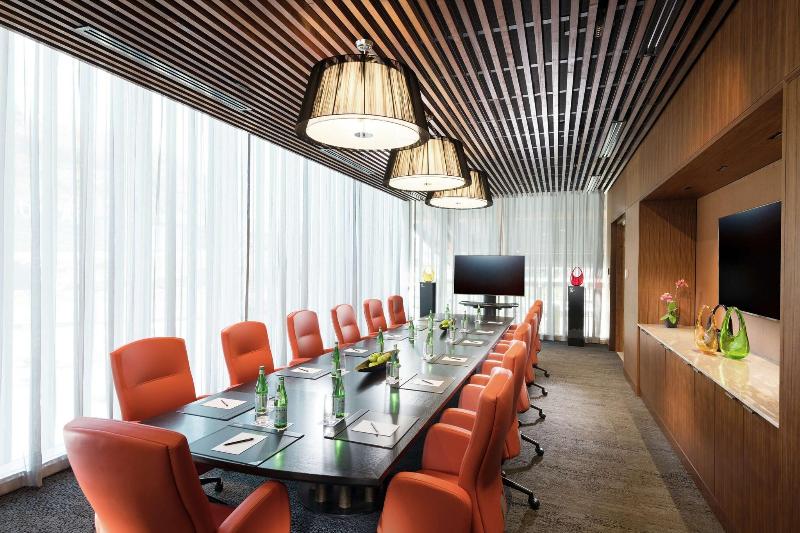 Hilton Port Moresby Hotel & Residences image