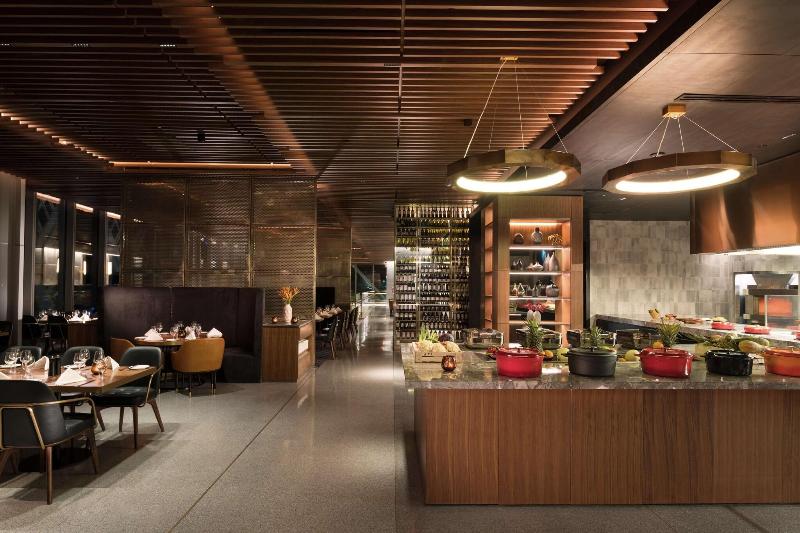 Hilton Port Moresby Hotel & Residences image