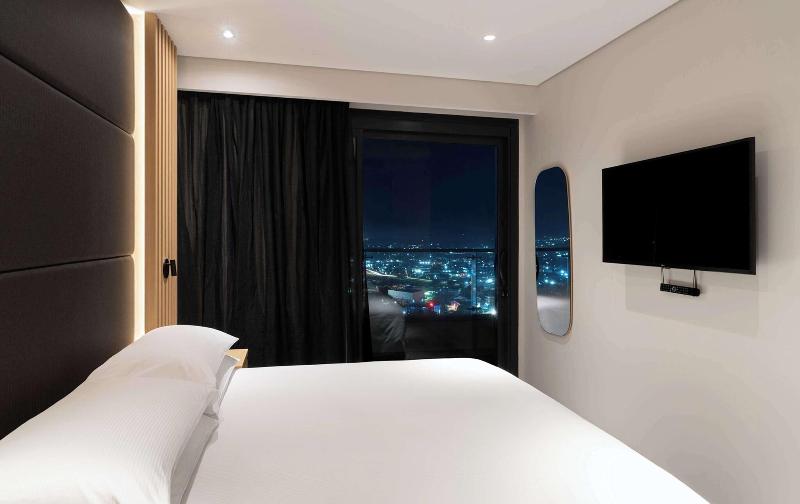 Hilton Port Moresby Hotel & Residences image