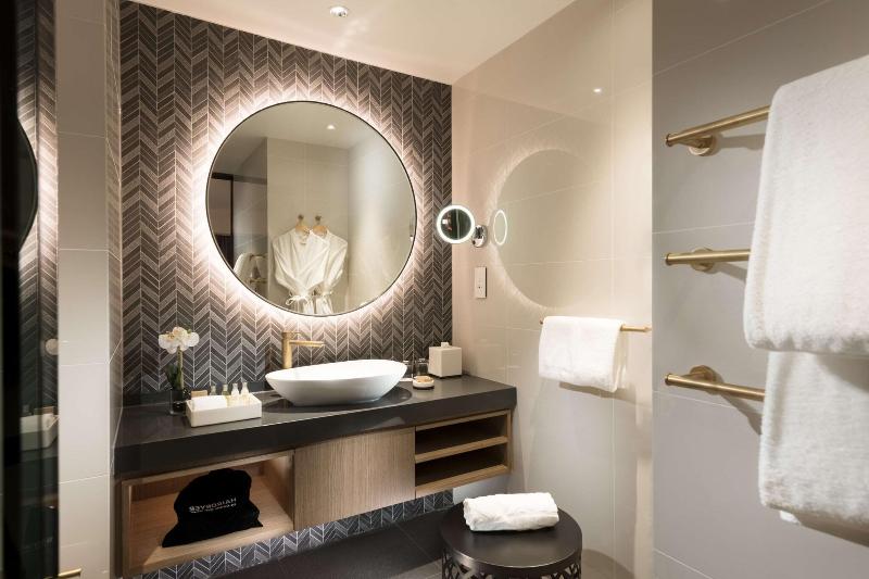 Hilton Port Moresby Hotel & Residences image