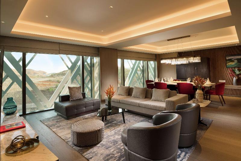 Hilton Port Moresby Hotel & Residences image