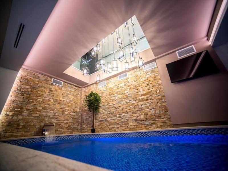 Aghababyans Hotel image