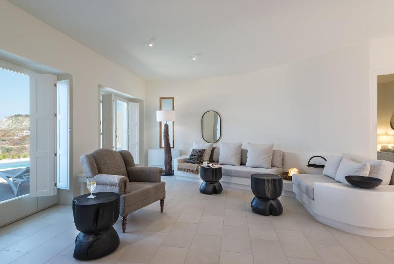 Arota Exclusive Villas image