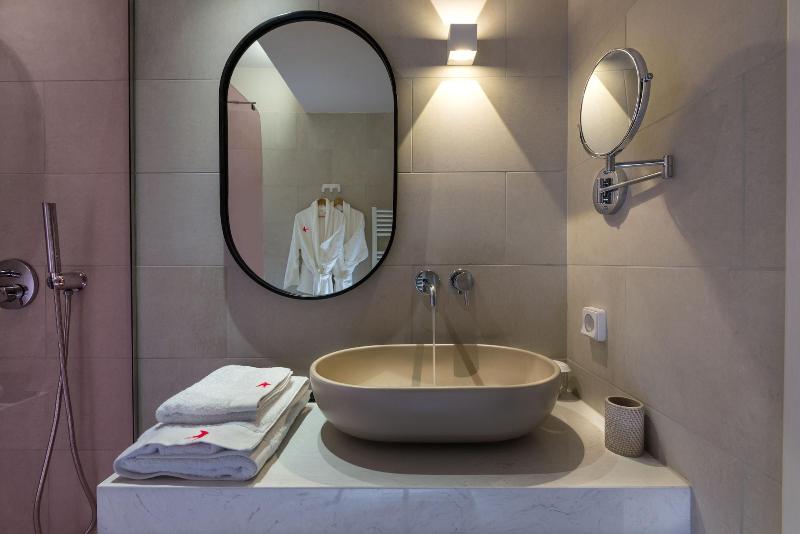 Arota Exclusive Villas image