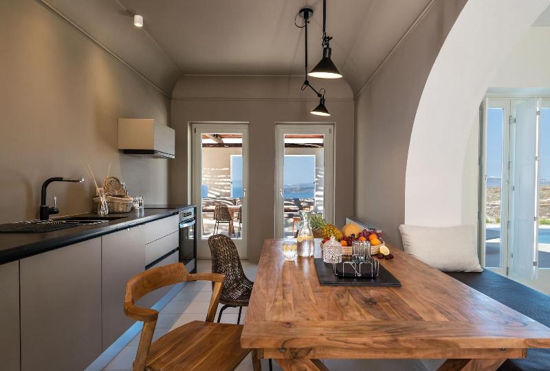 Arota Exclusive Villas image