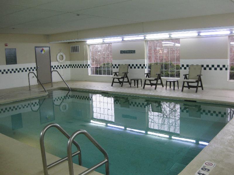Country Inn Suites By Radisson Clinton Ia image