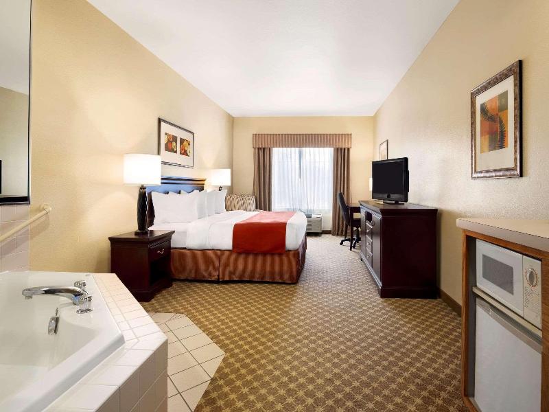 Country Inn Suites By Radisson Clinton Ia image