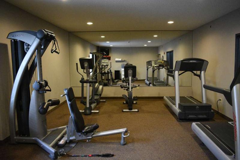 Country Inn Suites By Radisson Northwood Ia image 8
