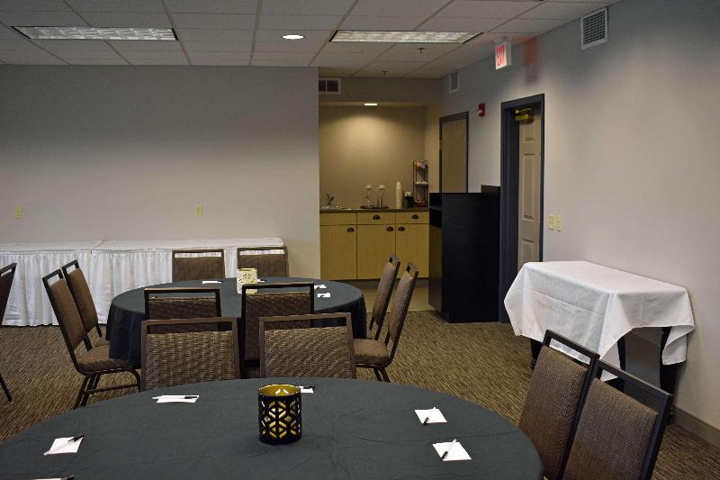 Country Inn Suites By Radisson Northwood Ia image