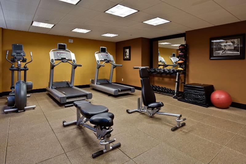 Radisson Hotel Freehold image