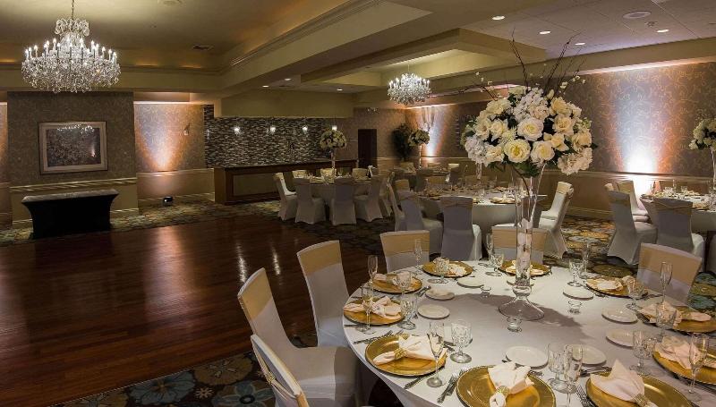 Radisson Hotel Freehold image