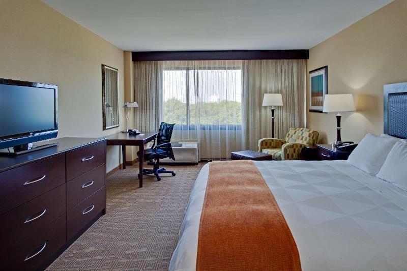 Radisson Hotel Freehold image