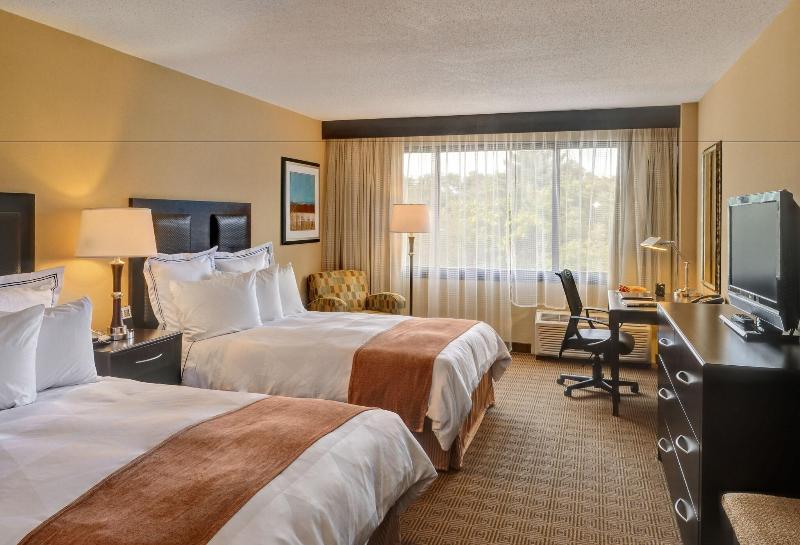 Radisson Hotel Freehold image