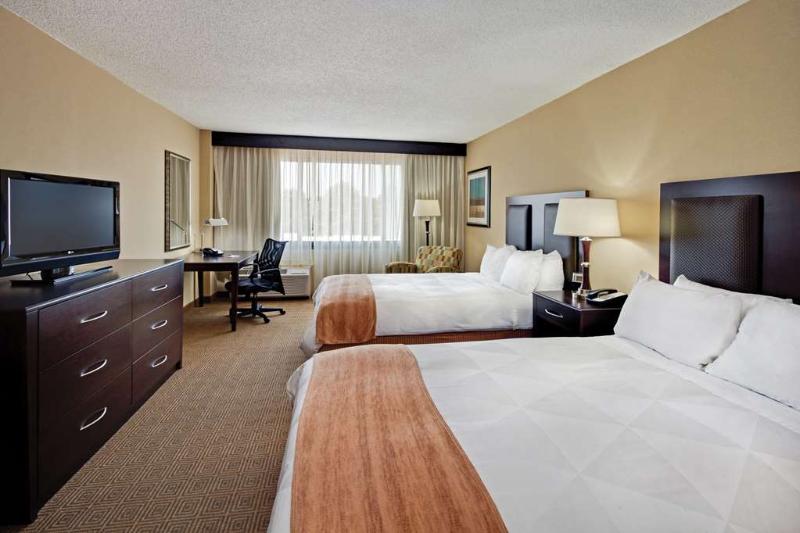 Radisson Hotel Freehold image