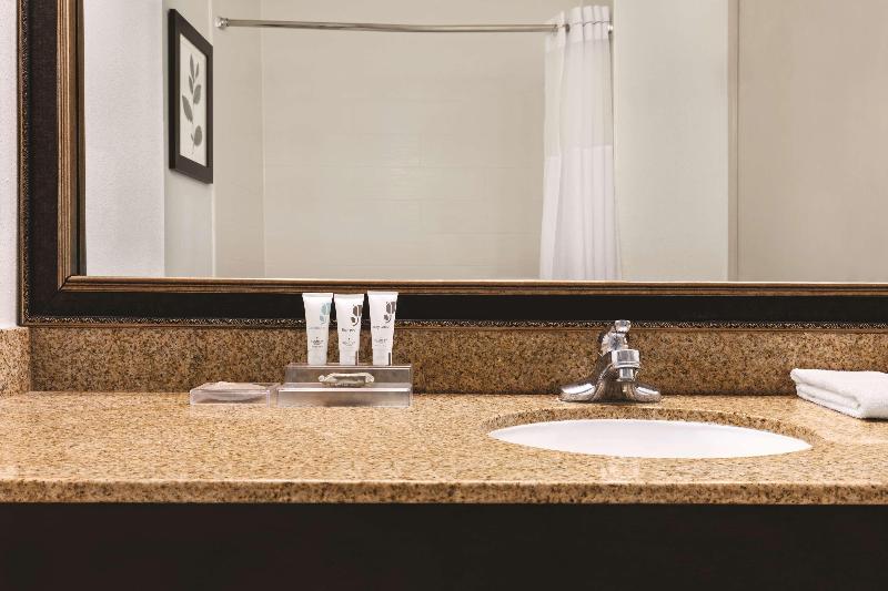 Country Inn Suites By Radisson Georgetown Ky image