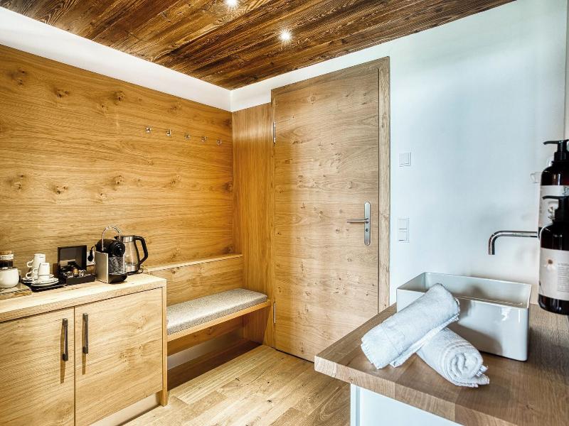 Puradies Hotel & Chalets image
