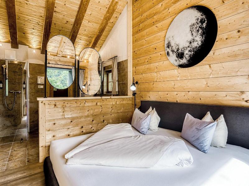 Puradies Hotel & Chalets image