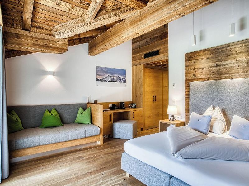 Puradies Hotel & Chalets image