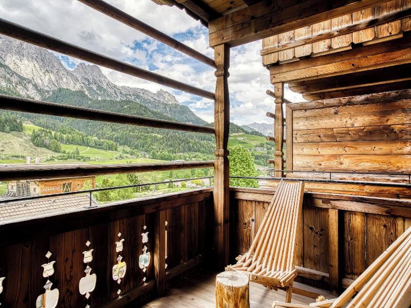 Puradies Hotel & Chalets image