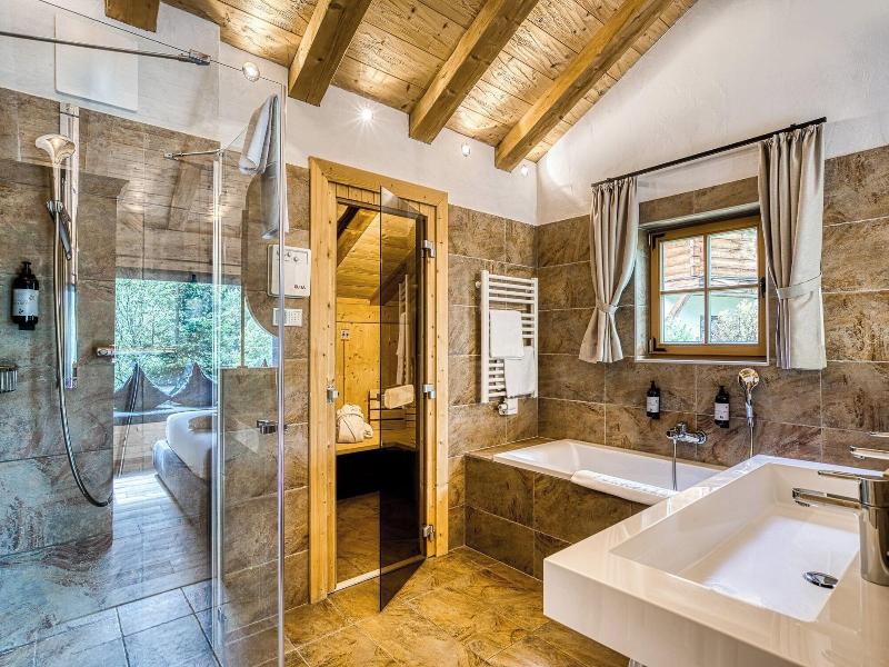 Puradies Hotel & Chalets image