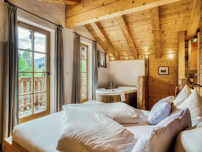 Puradies Hotel & Chalets image