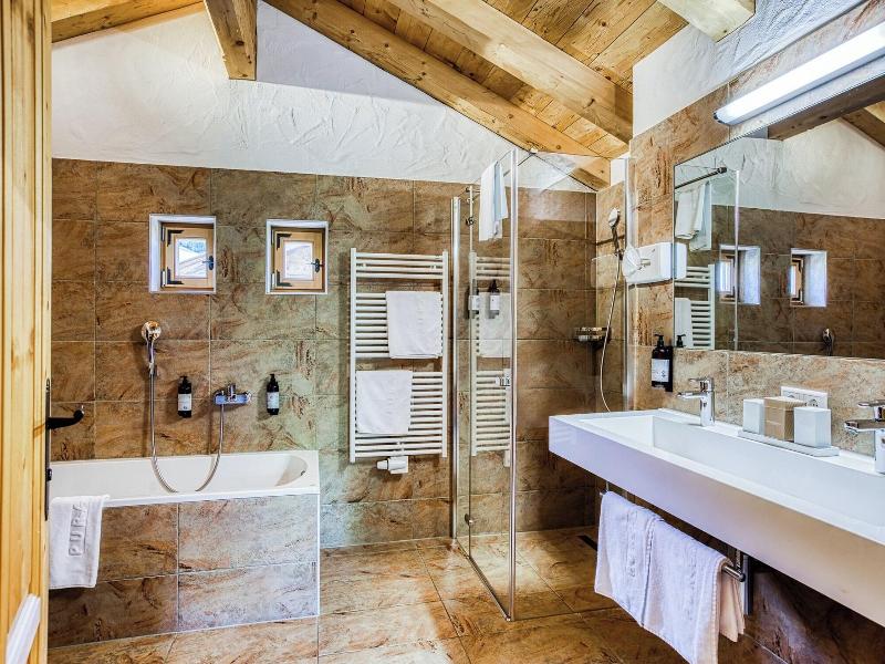 Puradies Hotel & Chalets image