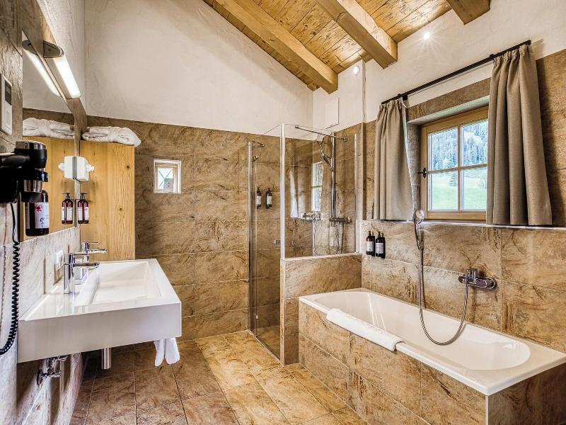 Puradies Hotel & Chalets image