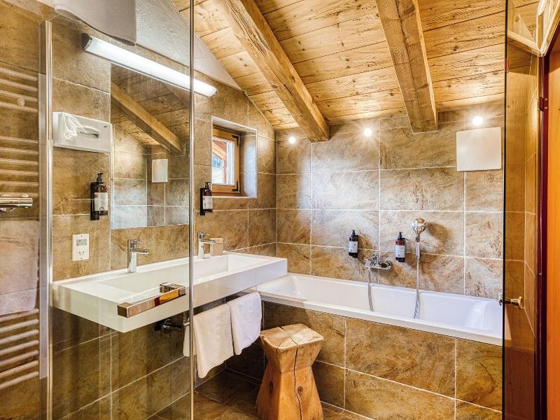 Puradies Hotel & Chalets image