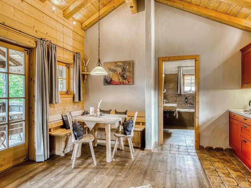 Puradies Hotel & Chalets image