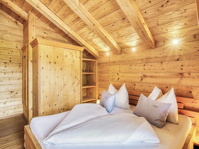 Puradies Hotel & Chalets image