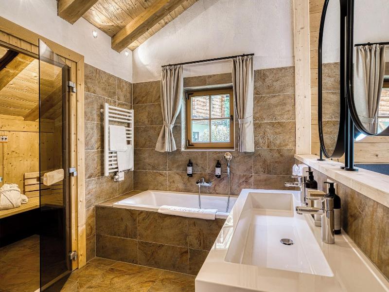 Puradies Hotel & Chalets image