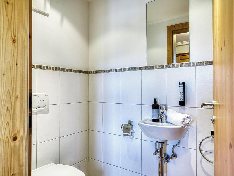 Puradies Hotel & Chalets image