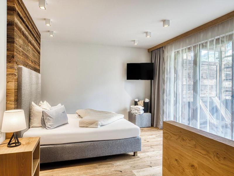 Puradies Hotel & Chalets image