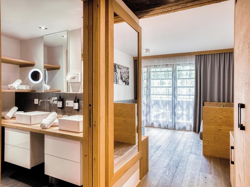 Puradies Hotel & Chalets image