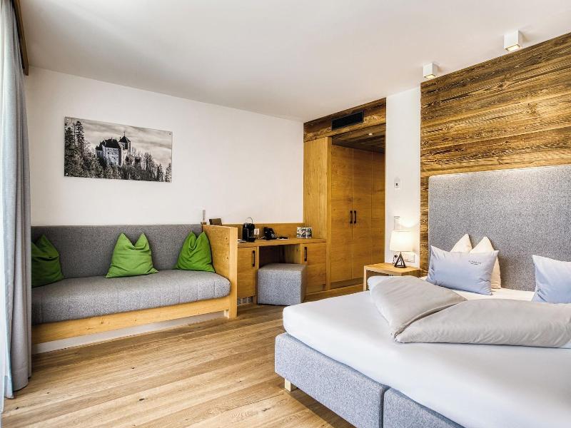 Puradies Hotel & Chalets image