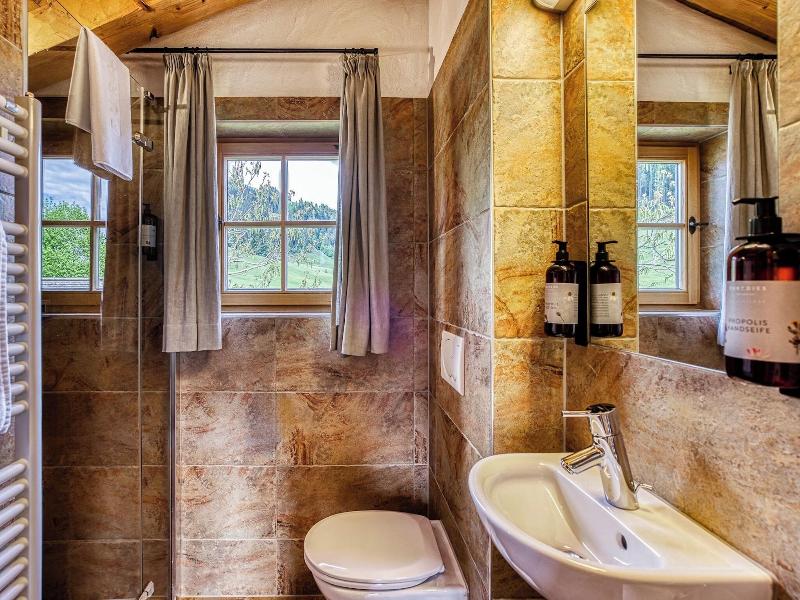 Puradies Hotel & Chalets image