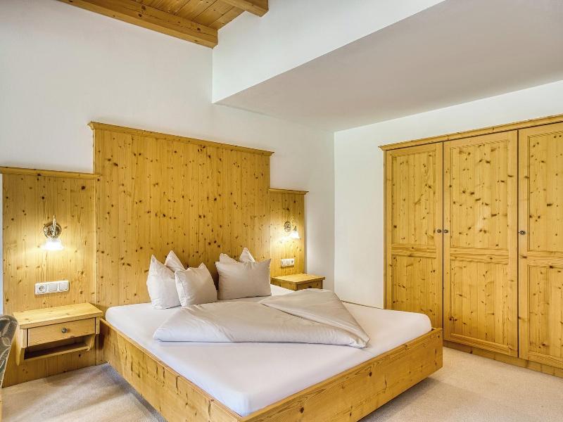 Puradies Hotel & Chalets image