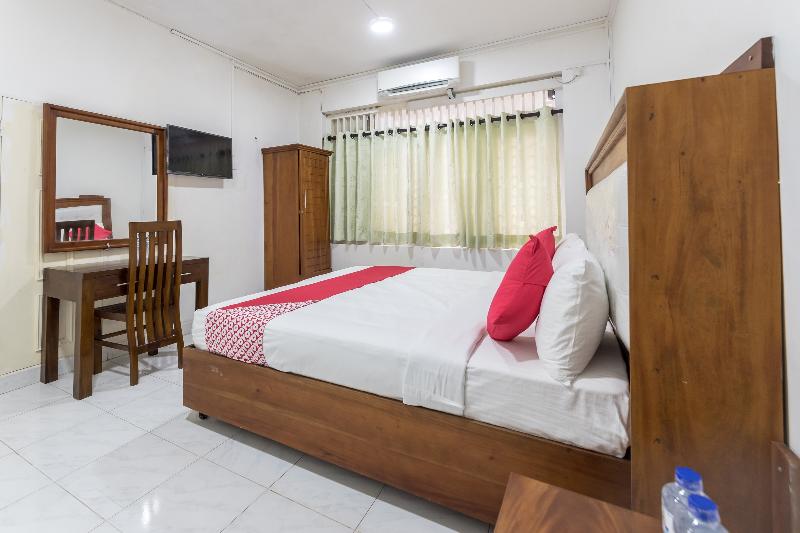 Metro Marine Drive Hotel image