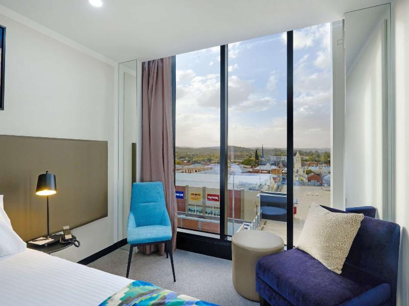 Mantra Albury Hotel image
