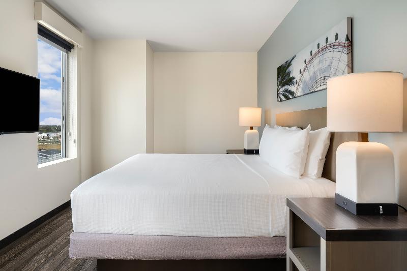 Hyatt House Orlando International Drive image