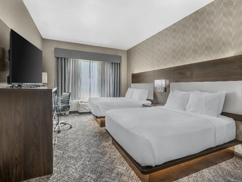 Best Western Plus Parkside Inn & Suites image