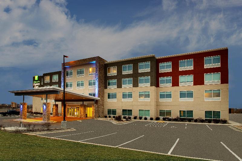 Holiday Inn Express Mt Sterling North image